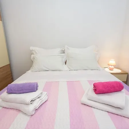 Dego Near Ploce, Riverfront, Parking Apartment