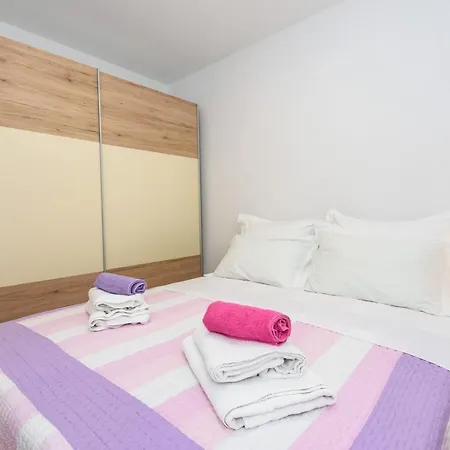 Dego Near Ploce, Riverfront, Parking * Rogotin