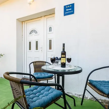 Dego Near Ploce, Riverfront, Parking